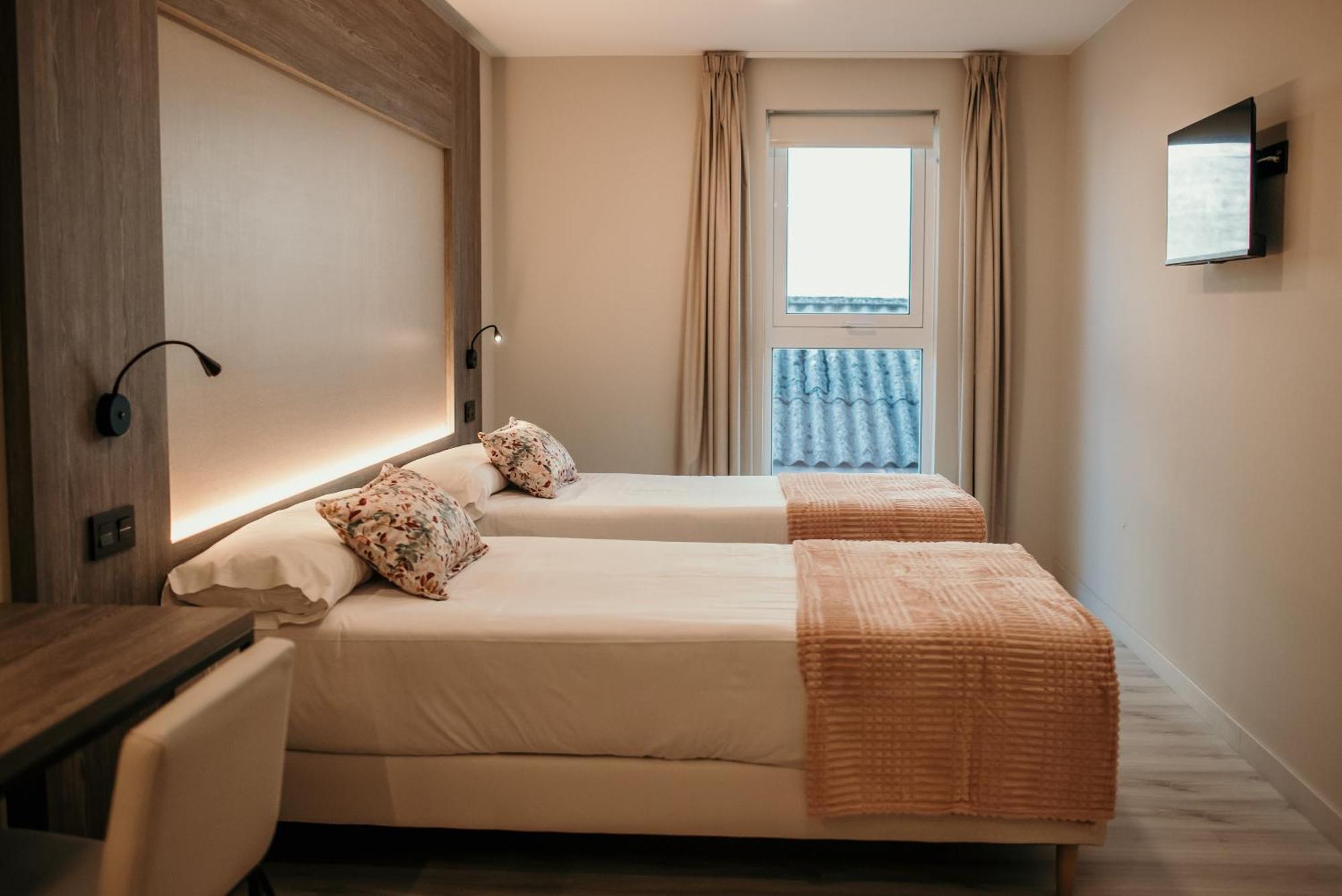Hotel Lux 梅利德 外观 照片
