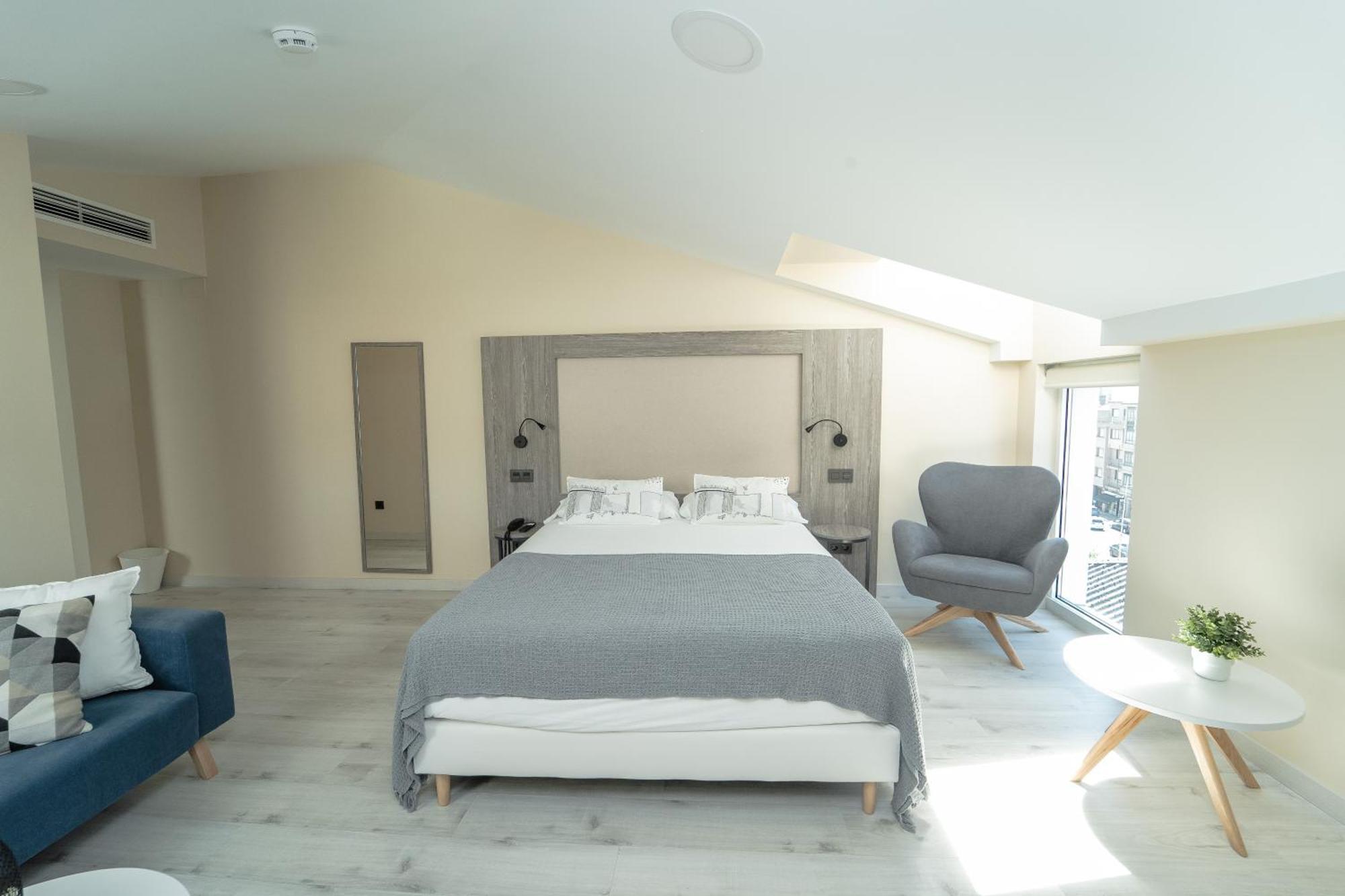 Hotel Lux 梅利德 外观 照片